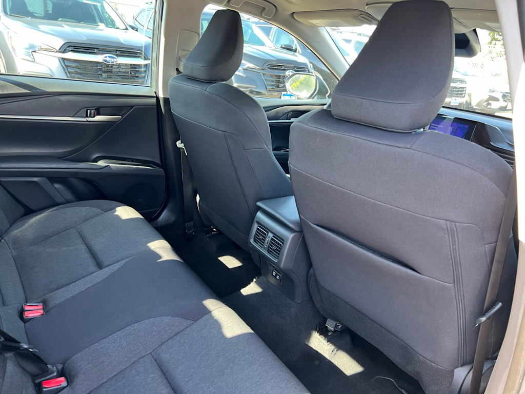 Thumbnail: 2025 Toyota Camry - 31