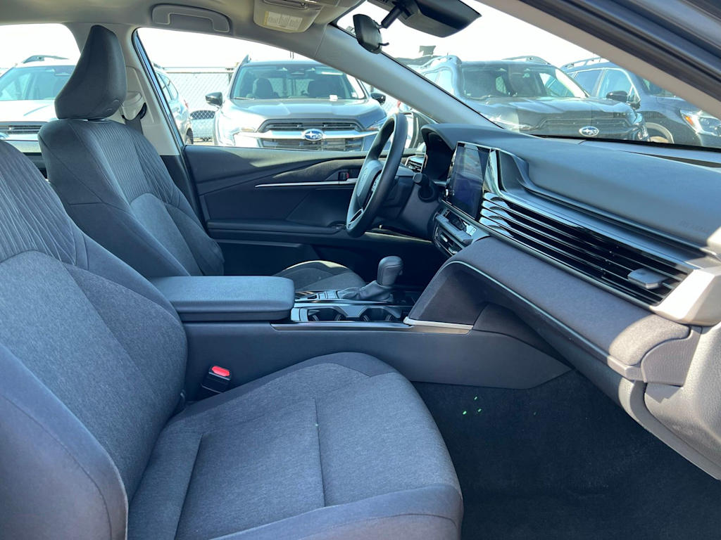 Thumbnail: 2025 Toyota Camry - 11