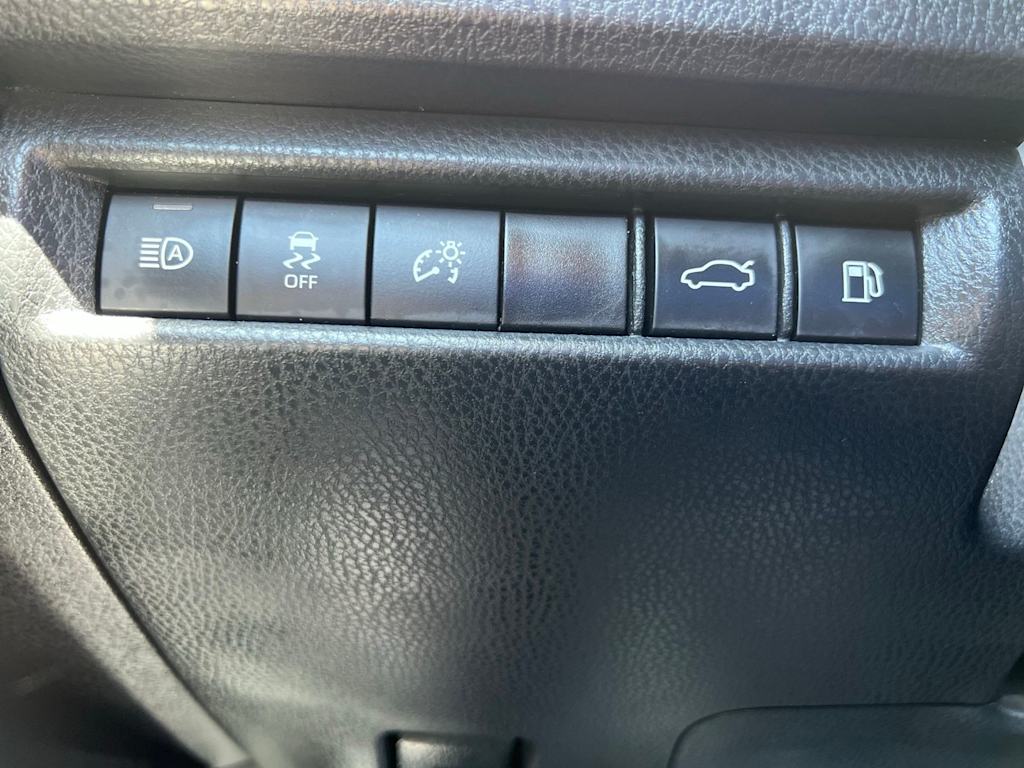 Thumbnail: 2025 Toyota Camry - 34