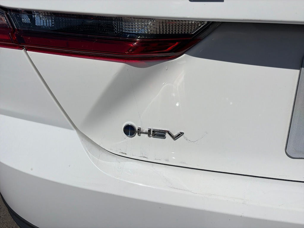 Thumbnail: 2025 Toyota Camry - 27