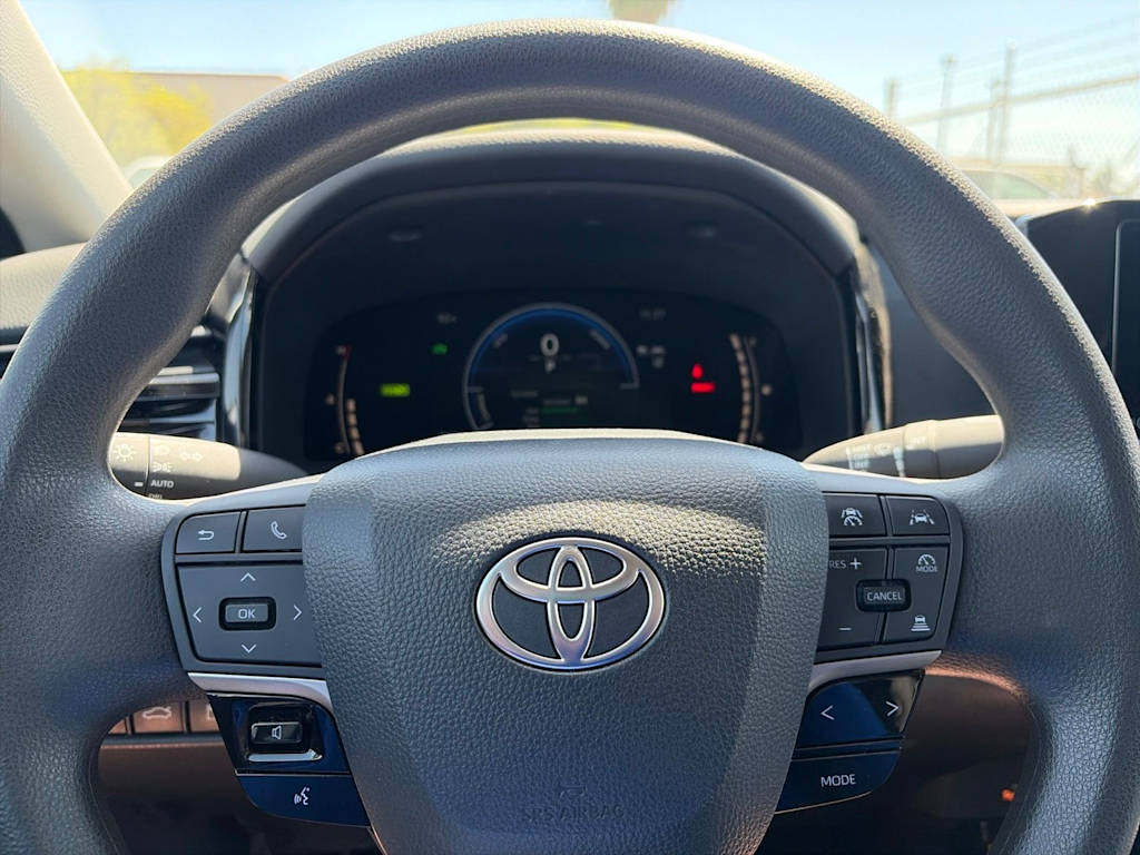 Thumbnail: 2025 Toyota Camry - 39