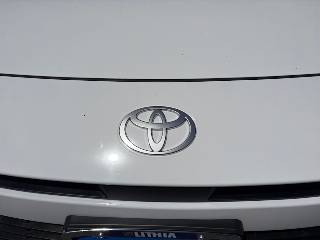 Thumbnail: 2025 Toyota Camry - 6