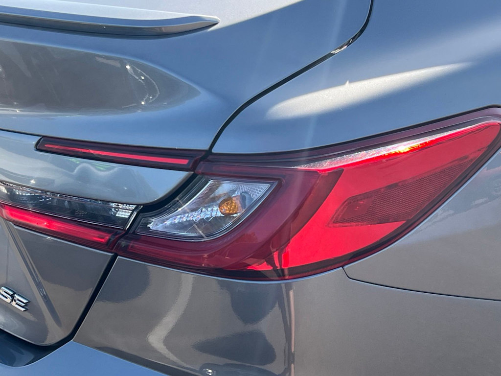 Thumbnail: 2025 Toyota Camry - 24