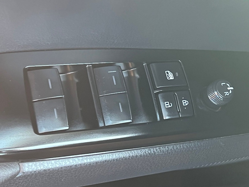 Thumbnail: 2025 Toyota Camry - 34
