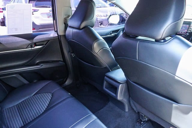 2021 Toyota Camry SE 12