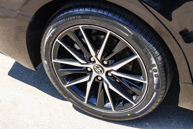 2021 Toyota Camry SE 27
