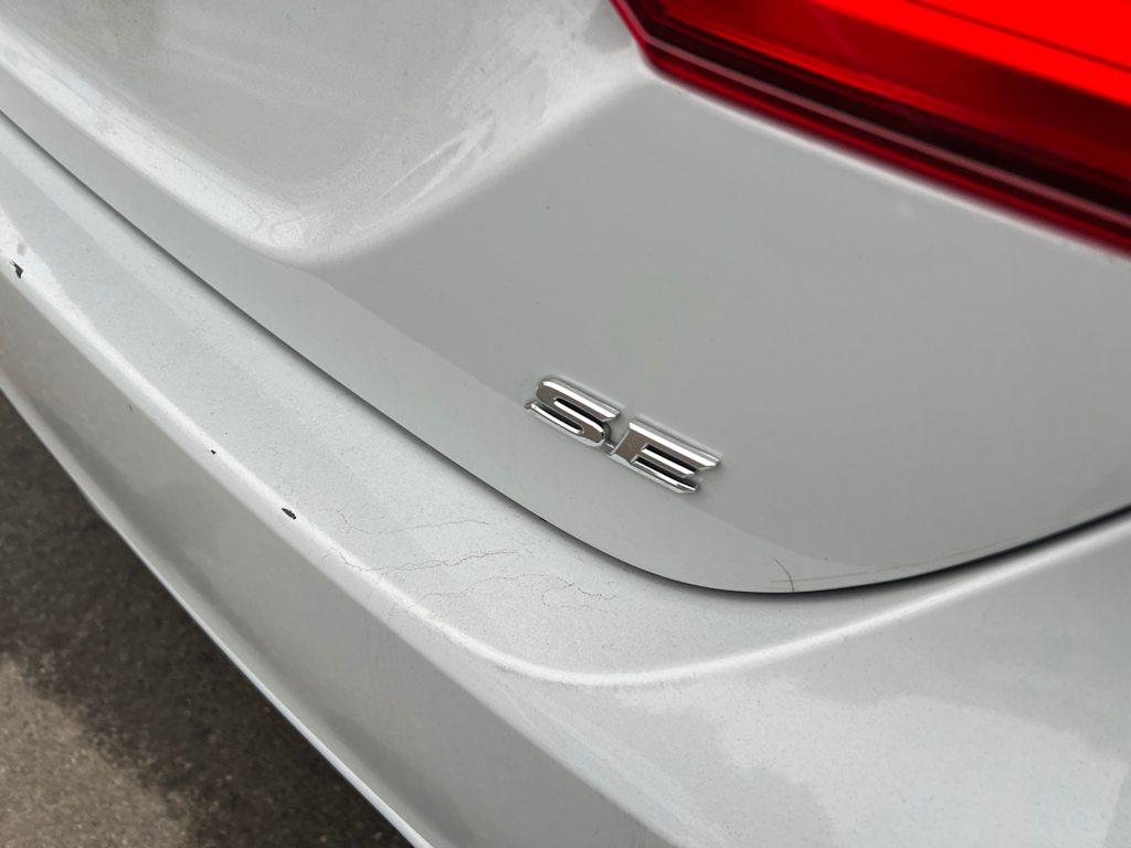 Thumbnail: 2023 Toyota Camry - 18