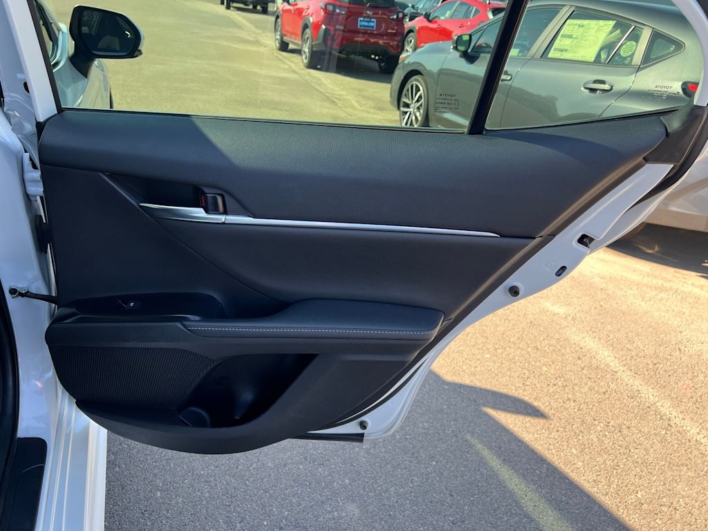 Thumbnail: 2020 Toyota Camry - 31