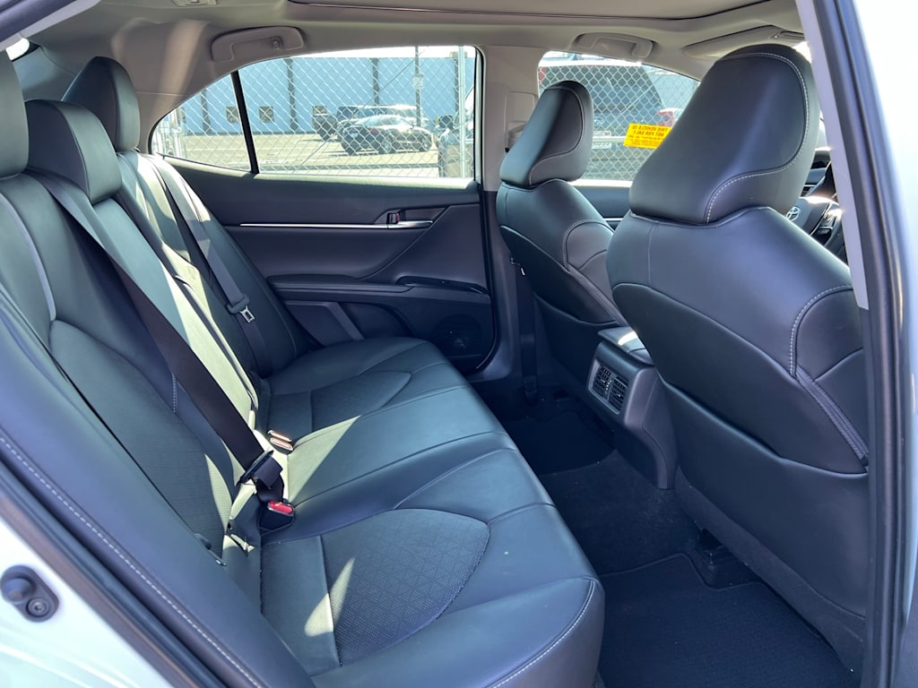 Thumbnail: 2020 Toyota Camry - 30