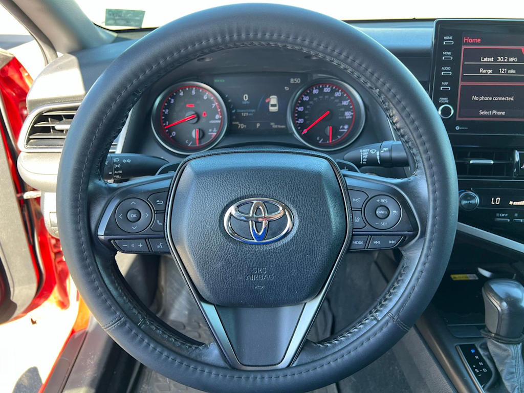 Thumbnail: 2022 Toyota Camry - 13