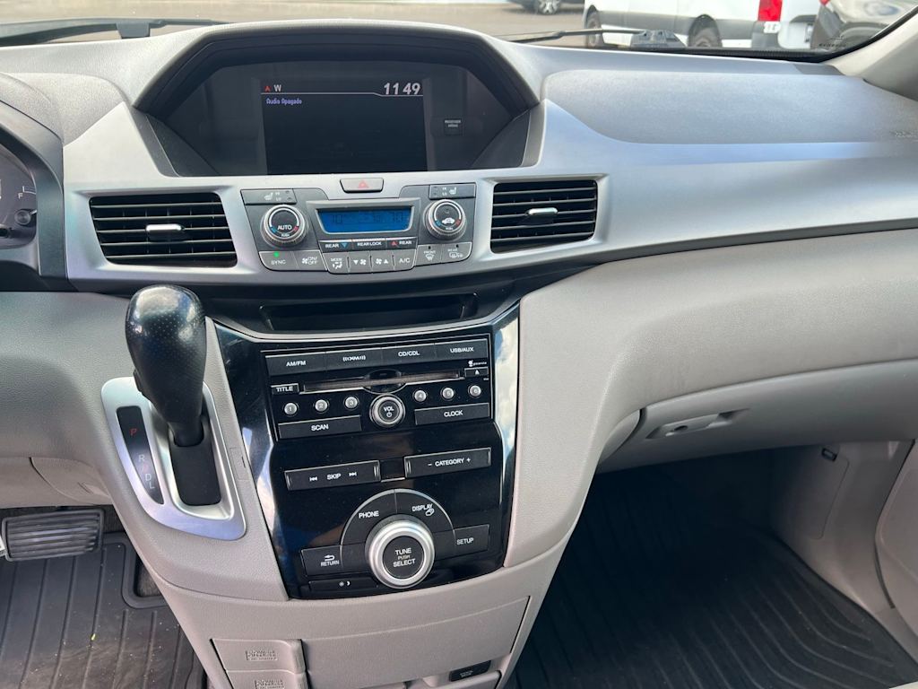 Thumbnail: 2011 Honda Odyssey - 34