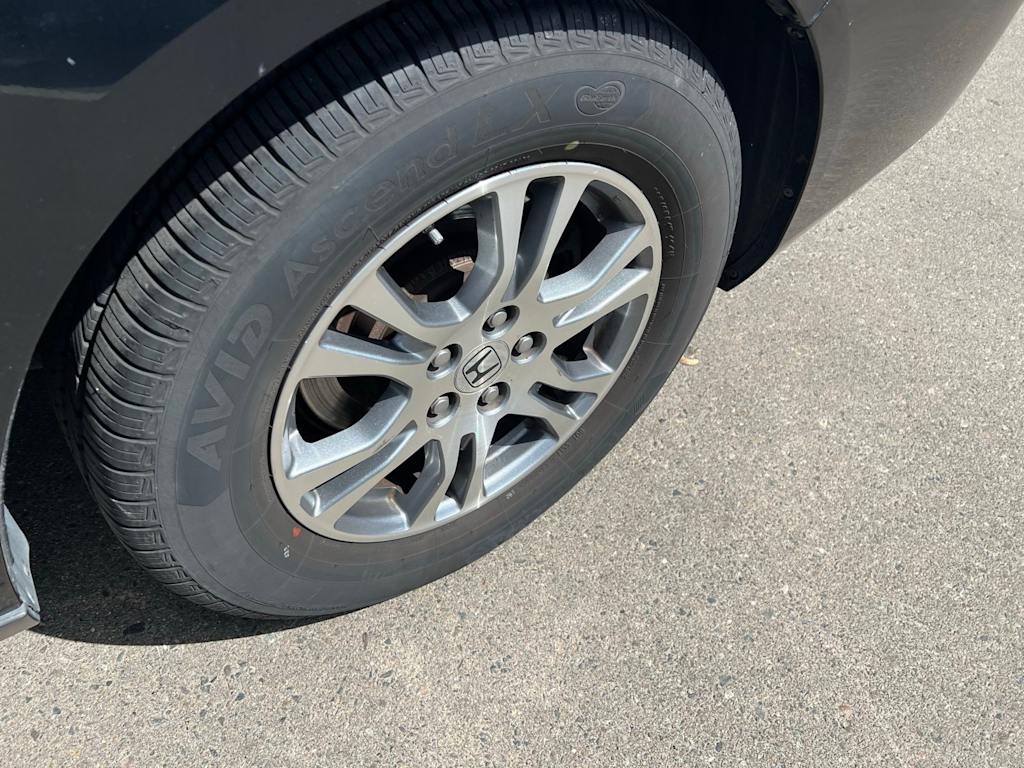 Thumbnail: 2011 Honda Odyssey - 24