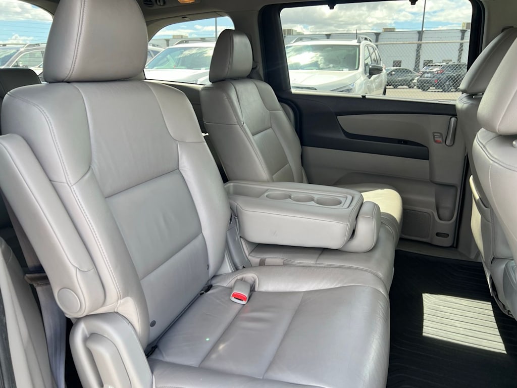 Thumbnail: 2011 Honda Odyssey - 28