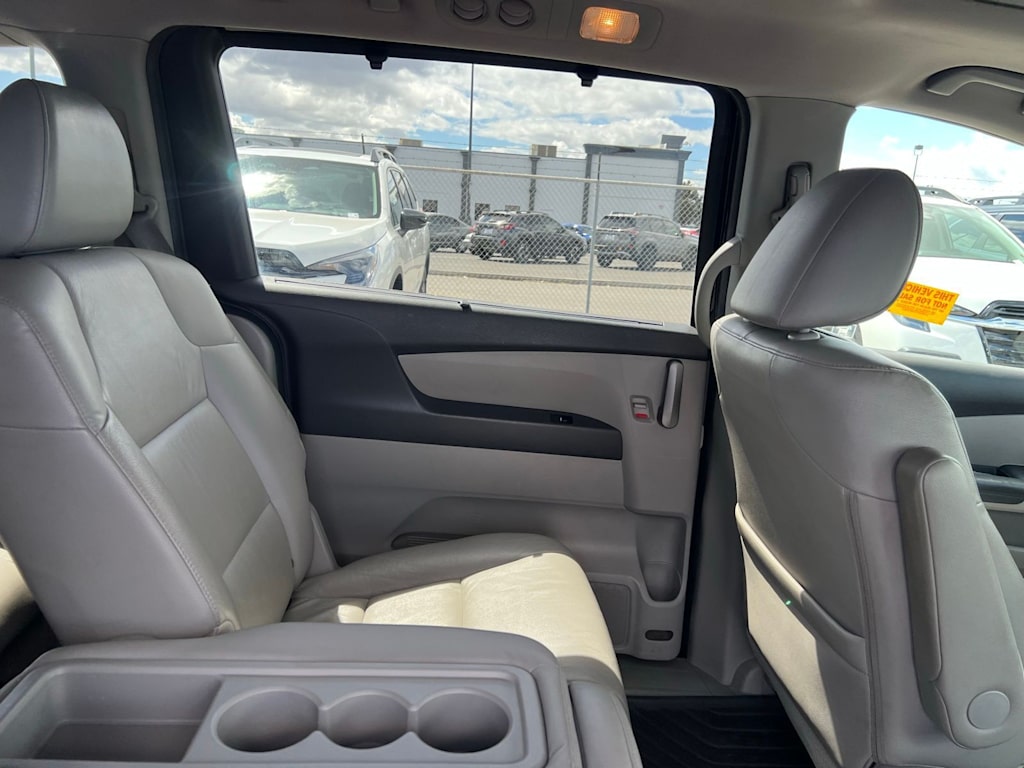 Thumbnail: 2011 Honda Odyssey - 29