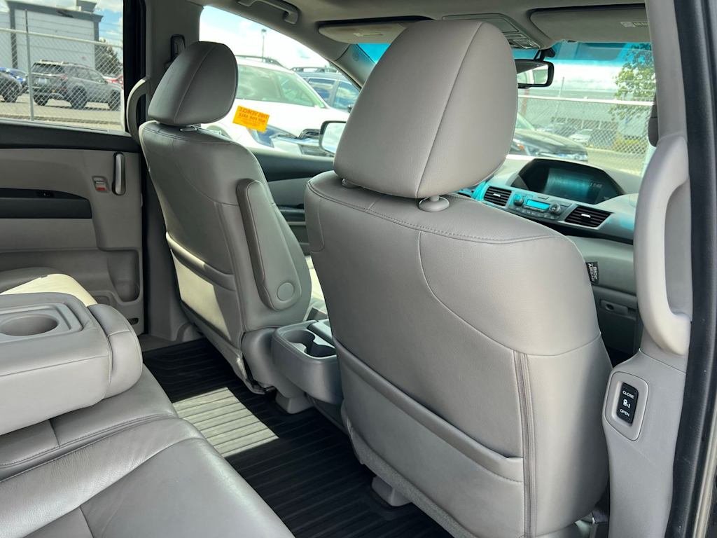 Thumbnail: 2011 Honda Odyssey - 11