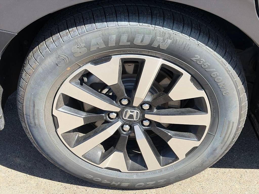 Thumbnail: 2025 Honda Odyssey - 21