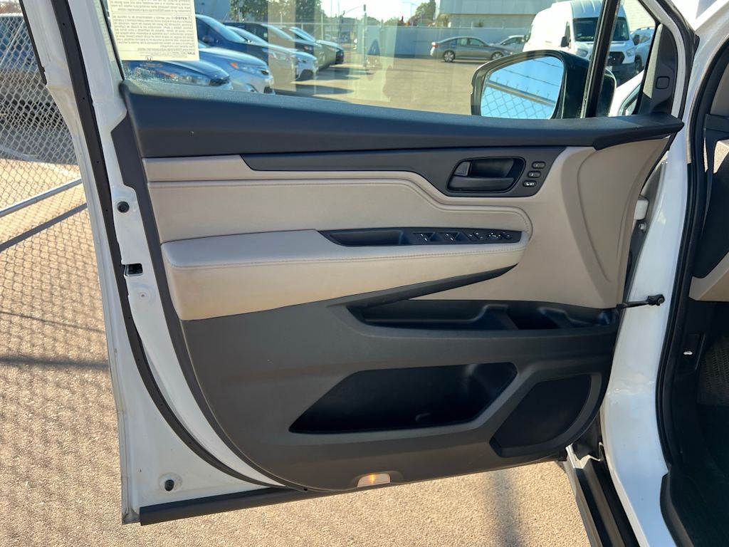 Thumbnail: 2020 Honda Odyssey - 25