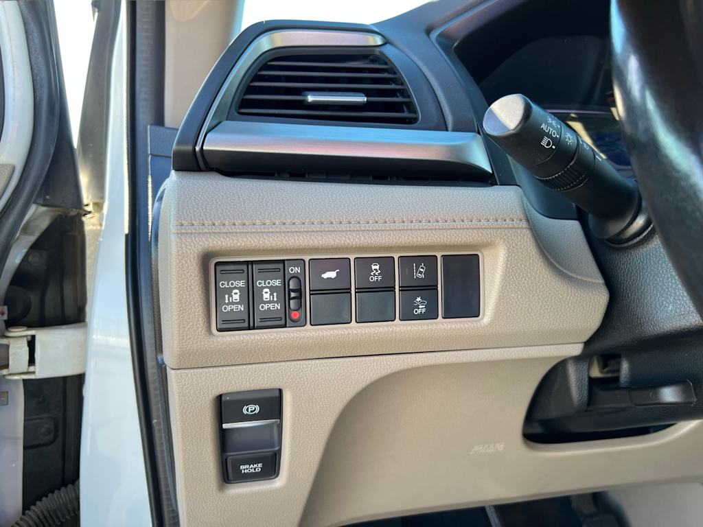 Thumbnail: 2020 Honda Odyssey - 38