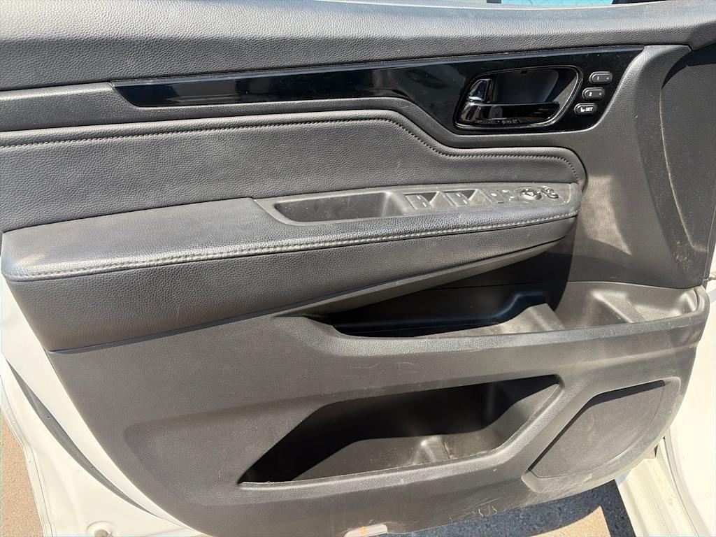 Thumbnail: 2021 Honda Odyssey - 25