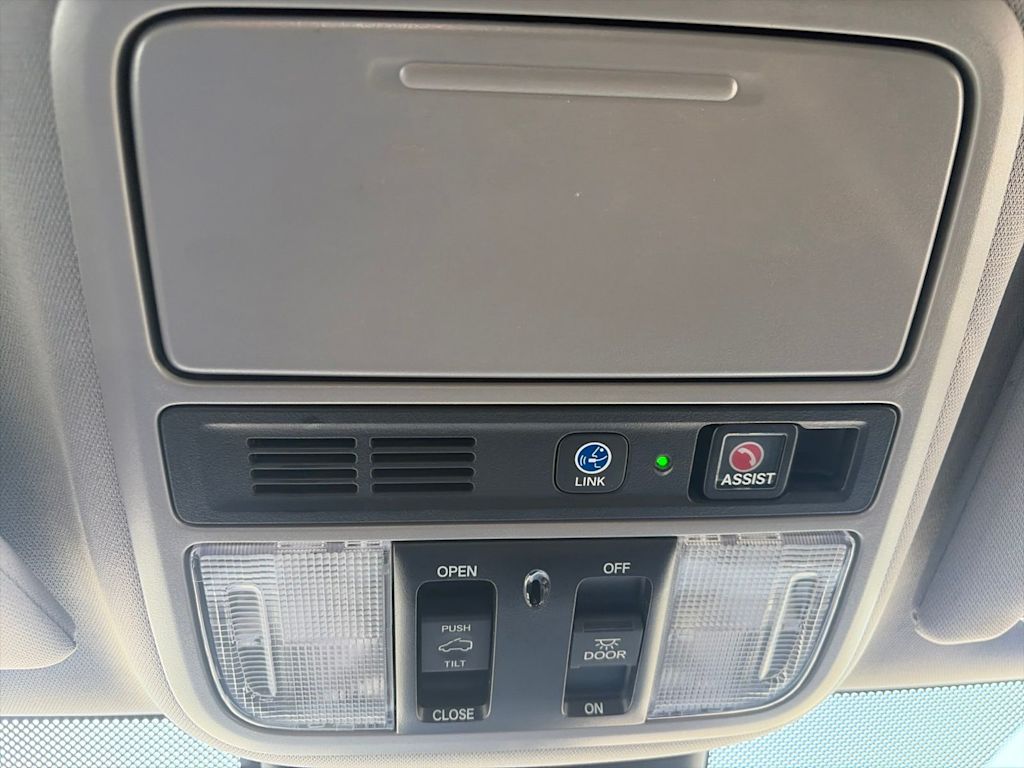 Thumbnail: 2021 Honda Odyssey - 30