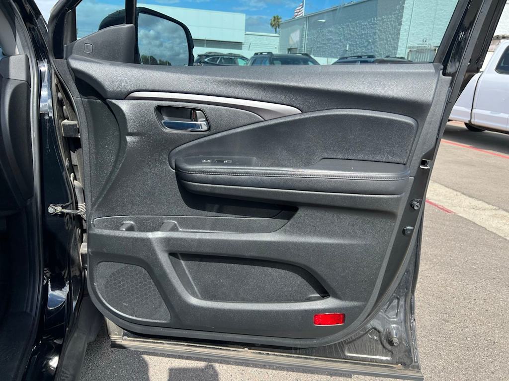Thumbnail: 2021 Honda Pilot - 33