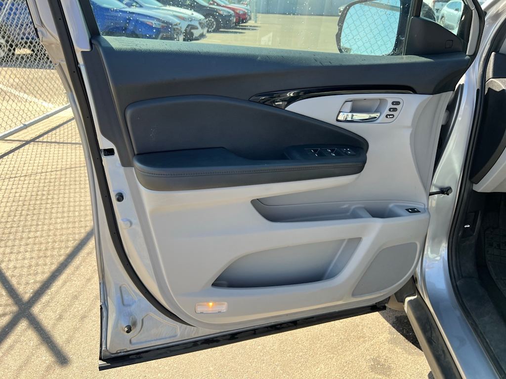 Thumbnail: 2021 Honda Pilot - 23