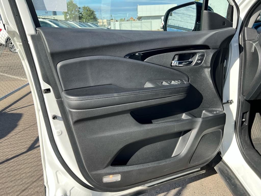 Thumbnail: 2021 Honda Pilot - 26