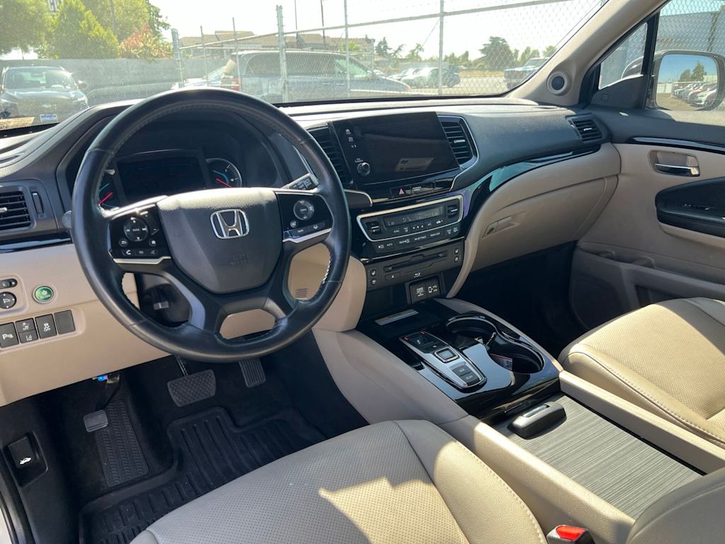 Thumbnail: 2019 Honda Pilot - 2