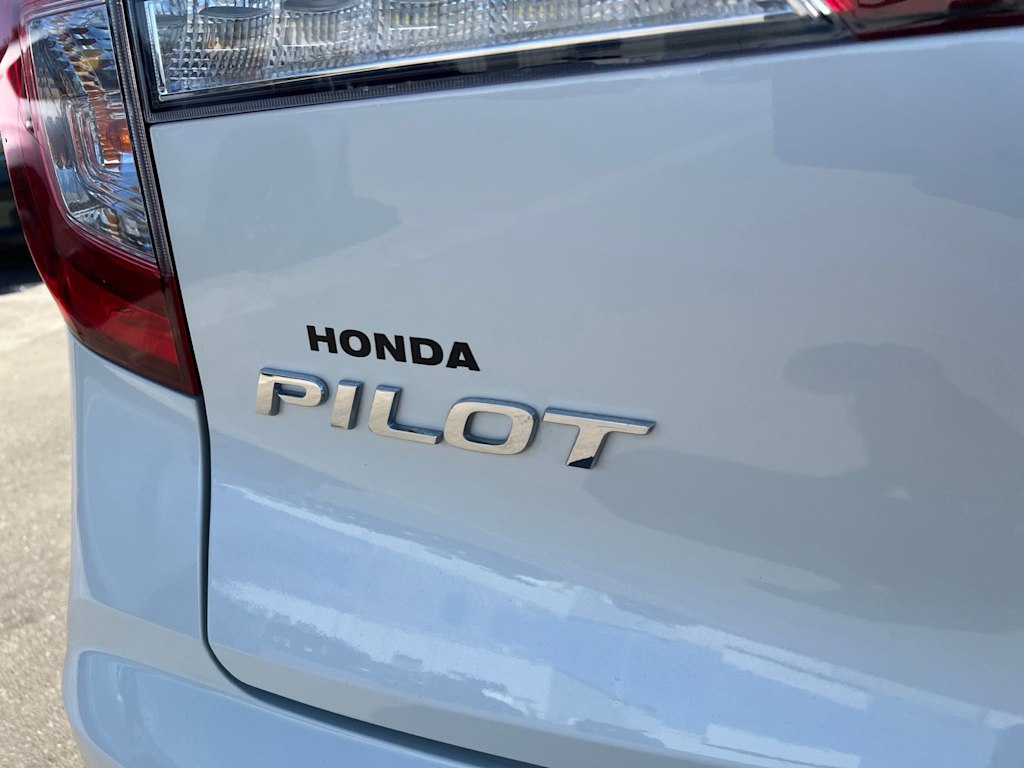 Thumbnail: 2019 Honda Pilot - 26