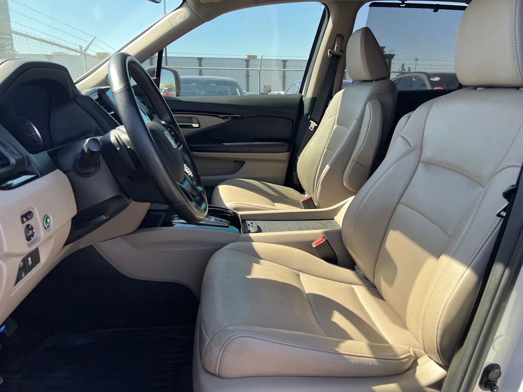 Thumbnail: 2019 Honda Pilot - 9