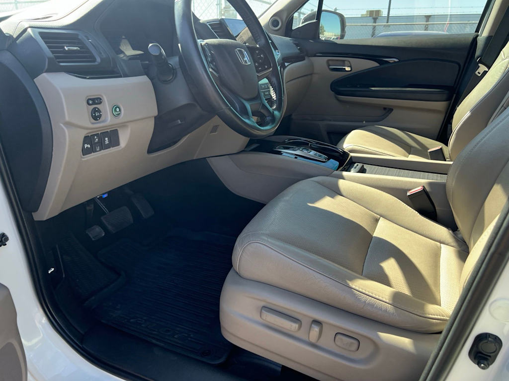 Thumbnail: 2019 Honda Pilot - 8