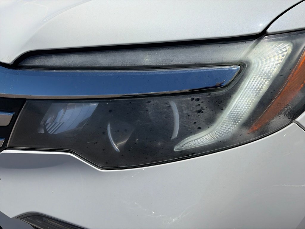 Thumbnail: 2018 Honda Pilot - 16