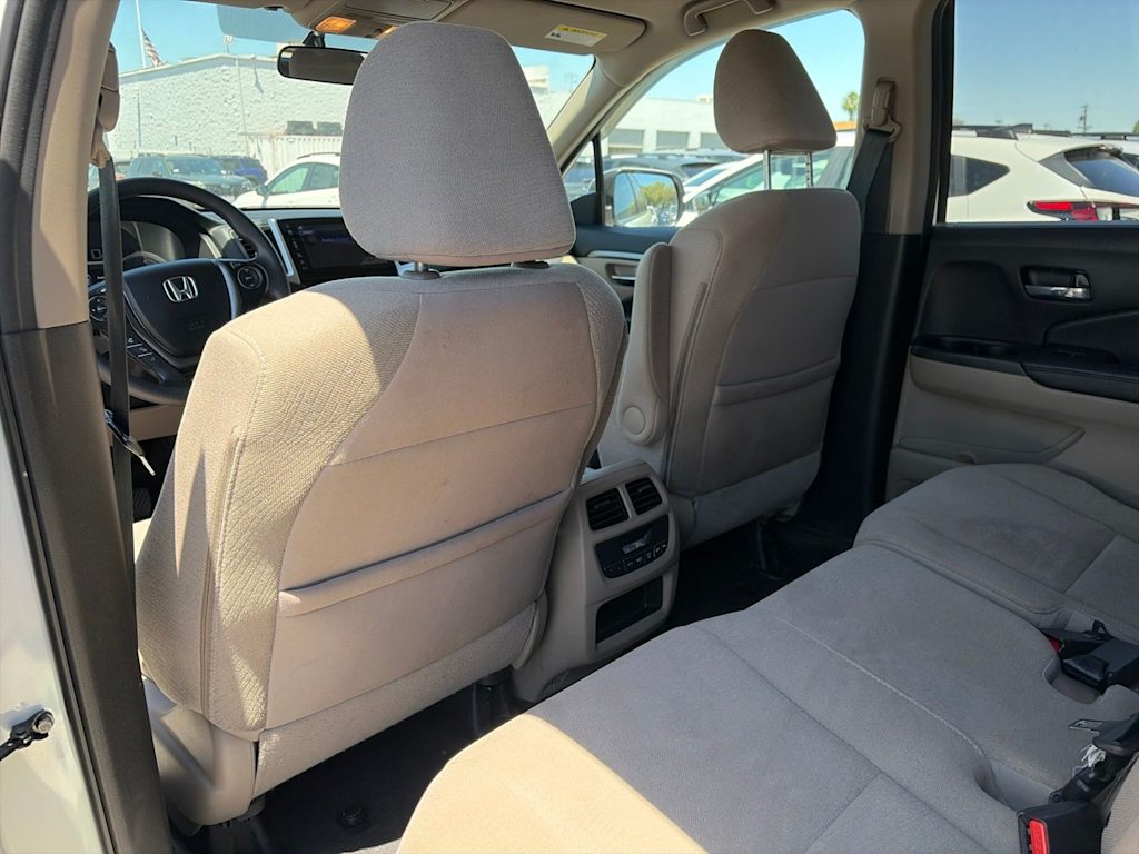 Thumbnail: 2018 Honda Pilot - 10