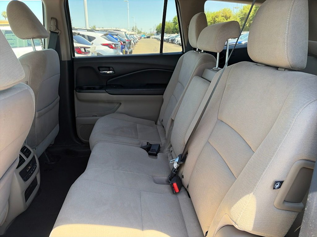 Thumbnail: 2018 Honda Pilot - 31