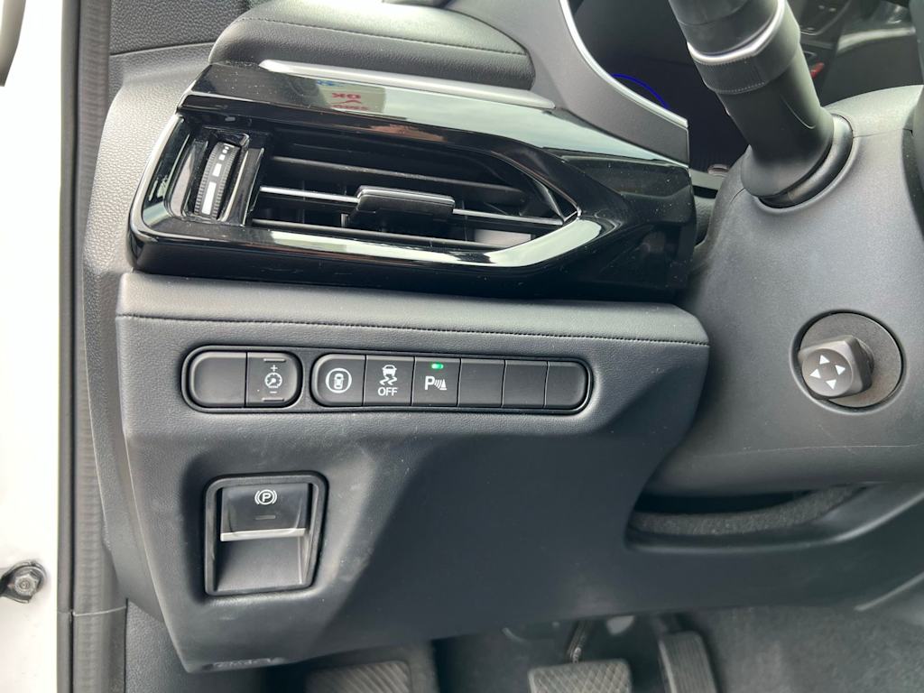 Thumbnail: 2023 Acura MDX - 34