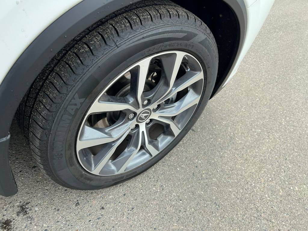 Thumbnail: 2023 Acura MDX - 32