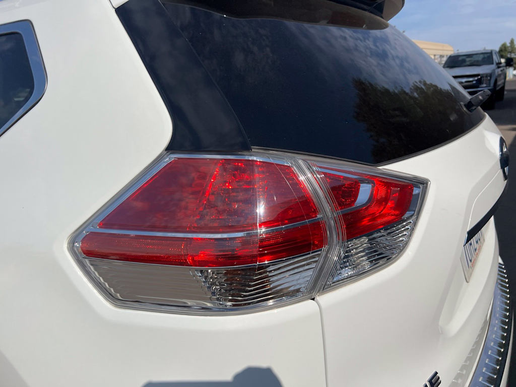 Thumbnail: 2016 Nissan Rogue - 27