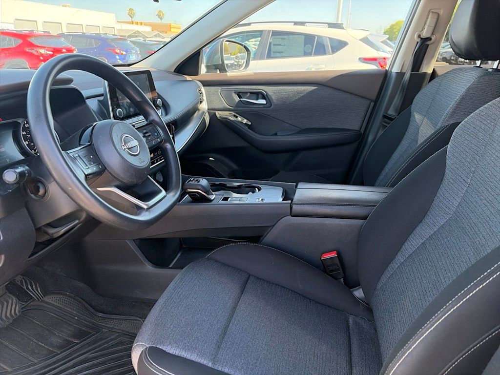 Thumbnail: 2023 Nissan Rogue - 8