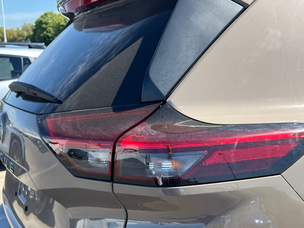 Thumbnail: 2025 Nissan Rogue - 25