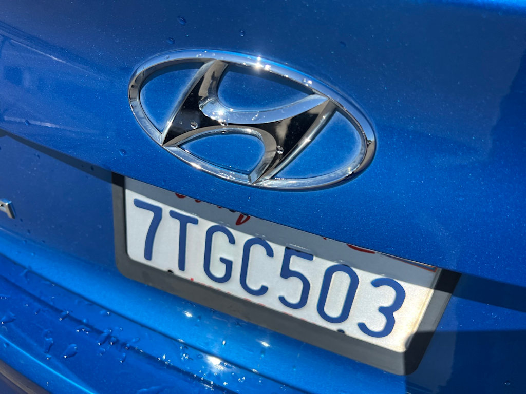 Thumbnail: 2017 Hyundai Elantra - 20