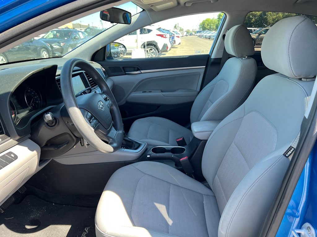 Thumbnail: 2017 Hyundai Elantra - 10