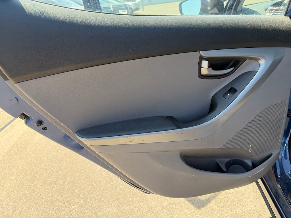 Thumbnail: 2016 Hyundai Elantra - 27