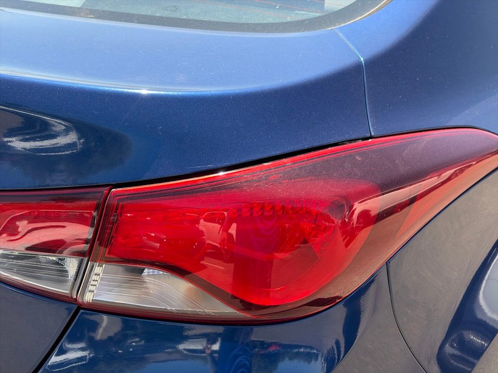 Thumbnail: 2016 Hyundai Elantra - 22