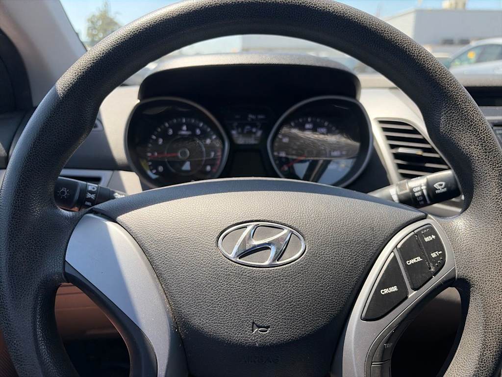 Thumbnail: 2016 Hyundai Elantra - 30
