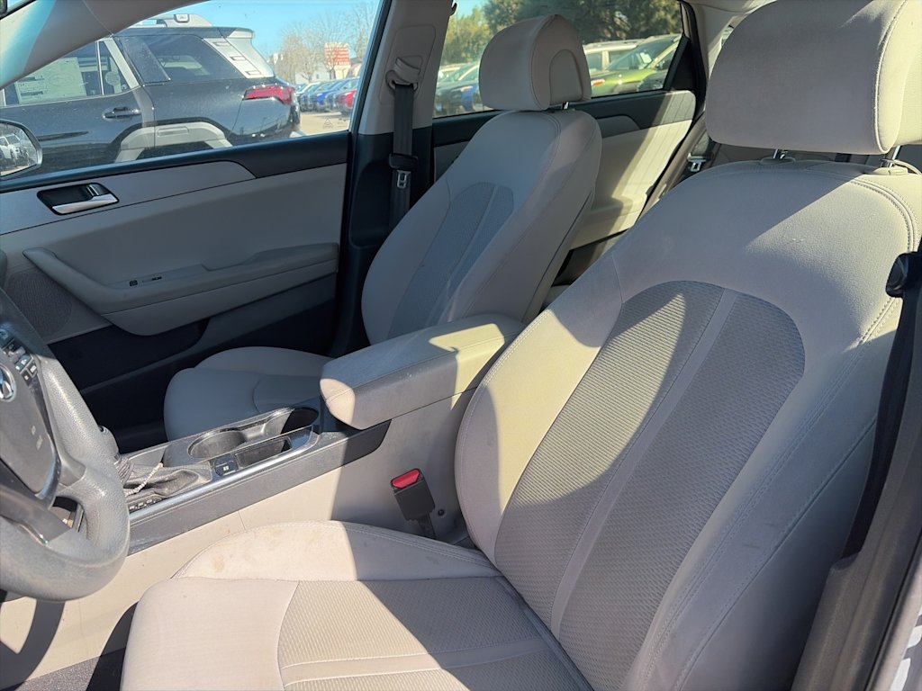 Thumbnail: 2017 Hyundai Sonata - 31