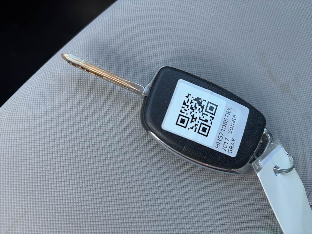 Thumbnail: 2017 Hyundai Sonata - 11