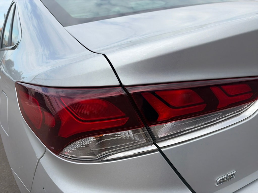 Thumbnail: 2019 Hyundai Sonata - 28