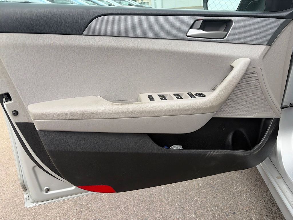 Thumbnail: 2019 Hyundai Sonata - 32