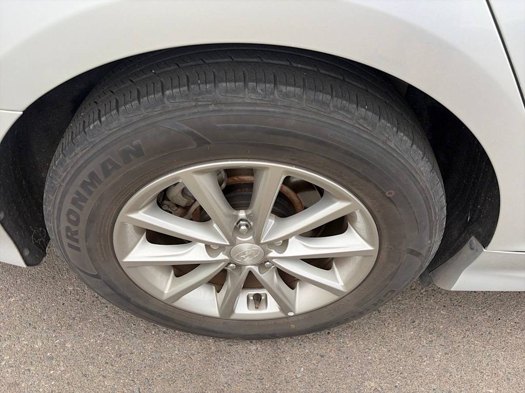 Thumbnail: 2019 Hyundai Sonata - 24