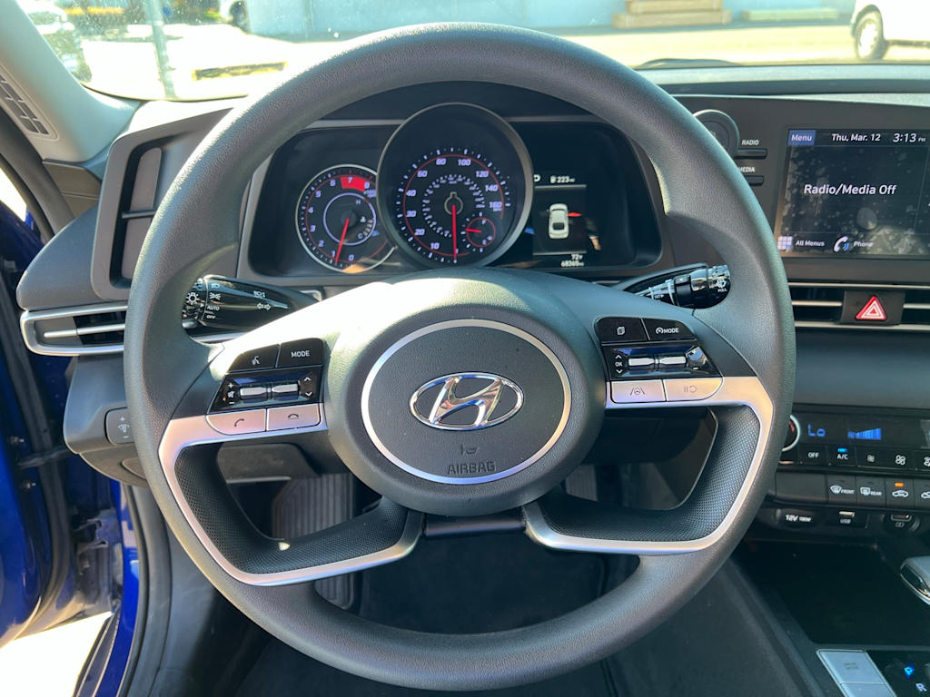 Thumbnail: 2023 Hyundai Elantra - 13